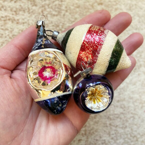 Vintage Lot of 13 Small Feather Tree Mercury Glass Ornaments Tiny Indents Mica - Picture 6 of 6